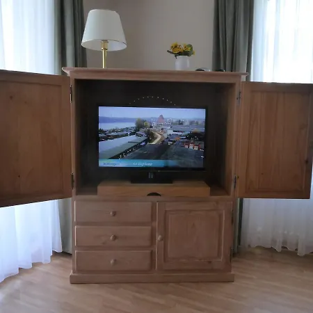 Haus-sonnenschein-ferienwohnungen-typ-e Apartment *